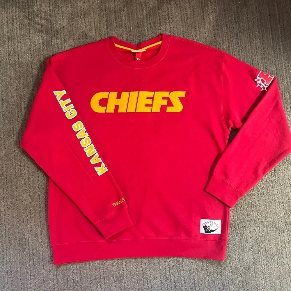 MITCHELL & NESS - Mens Red NFL There & Back Fleece Crew Neck Sweathirt - Size XL - Picture 6 of 12